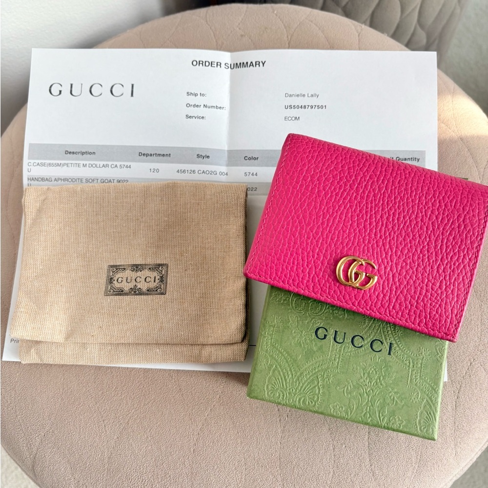 Authentic Gucci Marmont Card Case Wallet Fuchsia (retired)